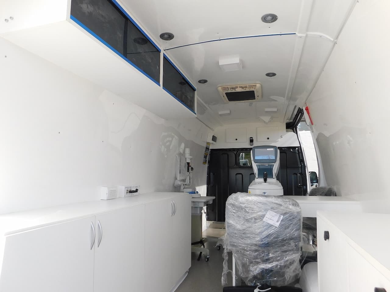 Interior 3 de Consultorio Móvil