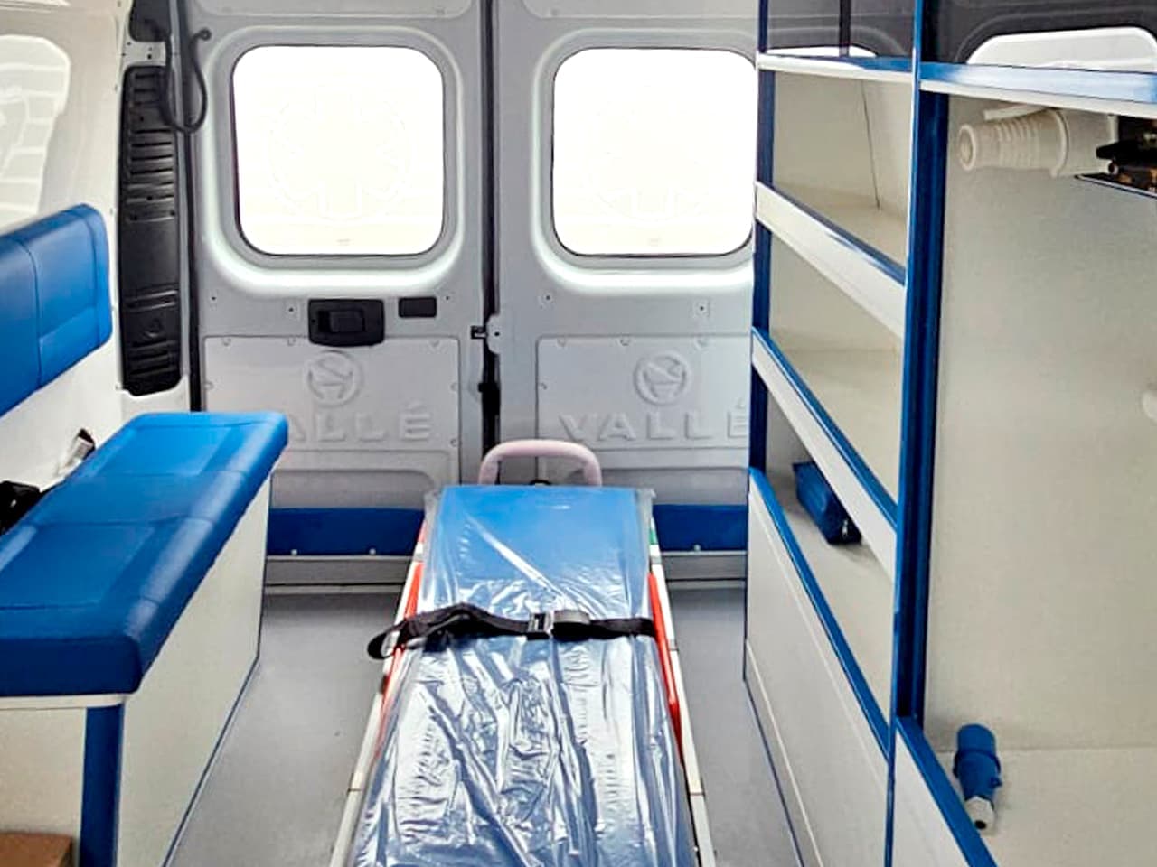Interior 4 de Ambulancia UTIM