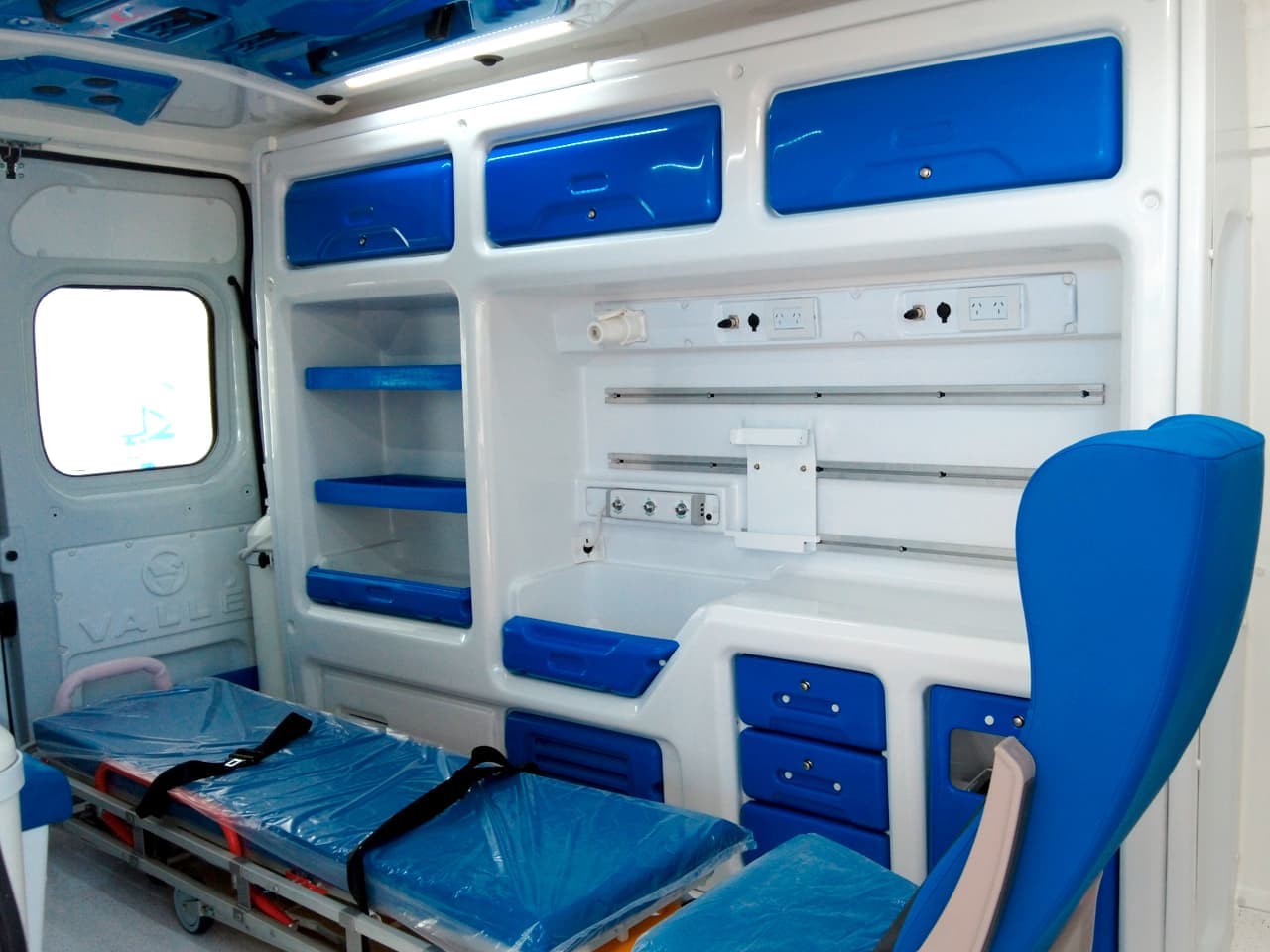 Interior 1 de Ambulancia UTIM