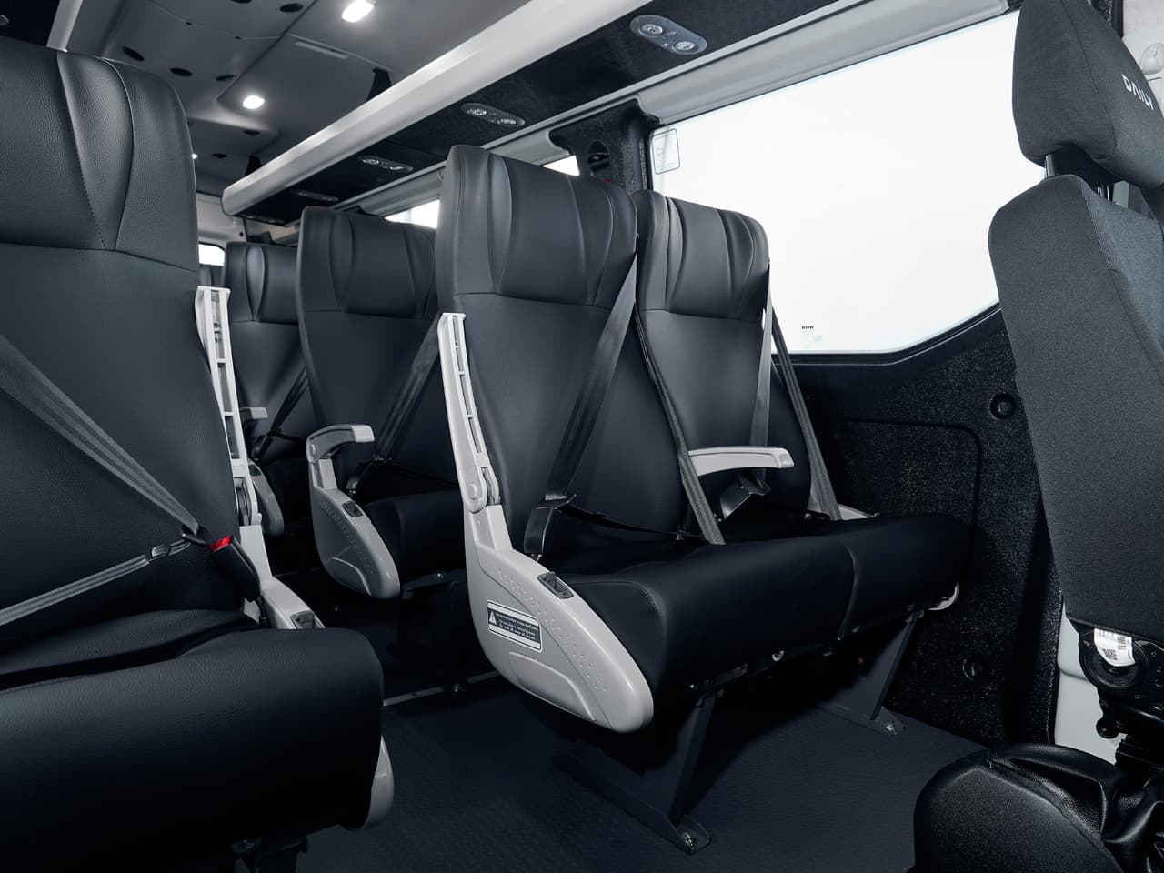 Interior 4 de Minibús